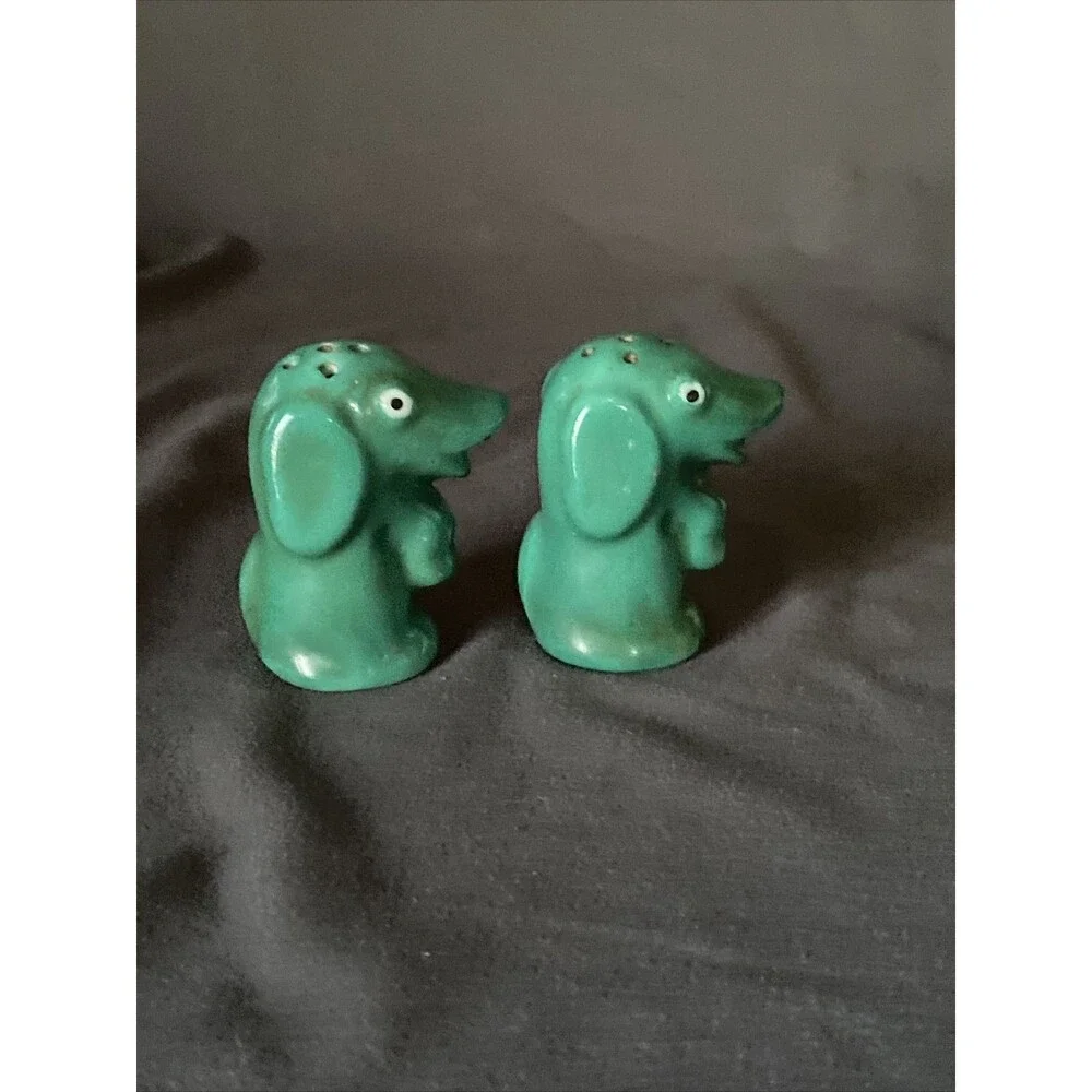 Vintage Salt & Pepper Shaker Set Cartoon Teal Puppies Dogs In Basket Japan
